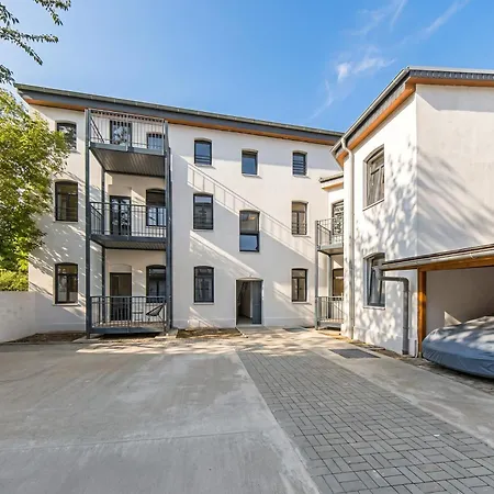 B4 Ruhiges 2-zimmer-studio Mit Balkon Apartament *
